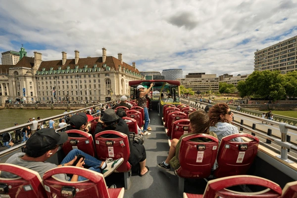 london-england-united-kingdom-july-600nw-2298645985 - London Day Trip - London Day Trip London Private Tours | London Day Trip - Licensed Guides - London Day Trip