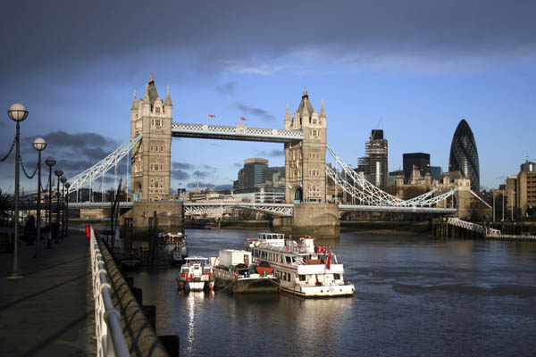 tower-bridge-day_4f8dc1a979610 - London Day Trip - London Day Trip London Private Tours | London Day Trip - Licensed Guides - London Day Trip